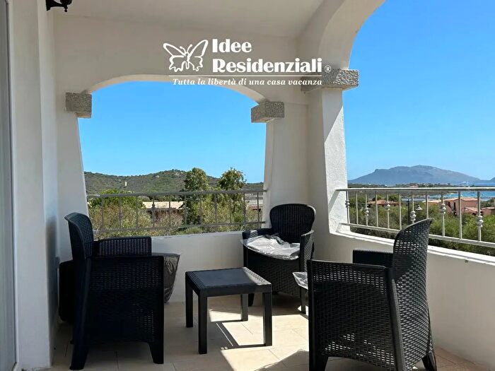 Appartamento trilocale in vendita in Olbia