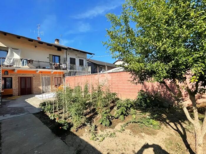 Appartamento trilocale in vendita in Via Santa Margherita, Chivasso