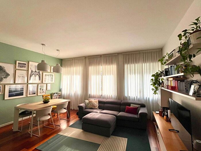 Appartamento trilocale in affitto in Via Angelo Michele Grancini, Pagano, Milano