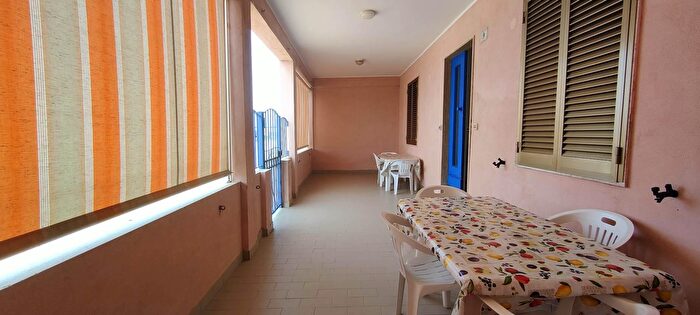 Casa quadrilocale in affitto in Follonica