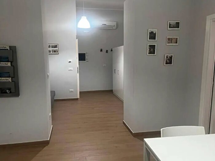 Appartamento trilocale in vendita in Via Vittorio Emanuele, Palermo