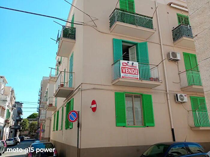 Appartamento trilocale in vendita in Via a Labriola, Corato