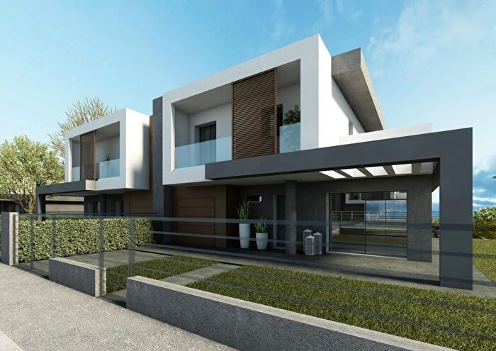 Casa quadrilocale in vendita in Via Francesco Petrarca, San Dona Di Piave