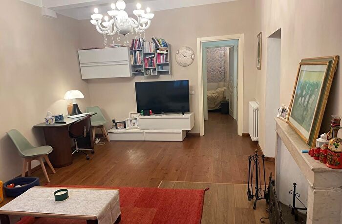 Appartamento con 5 locali in vendita in a S Paolino, Lucca