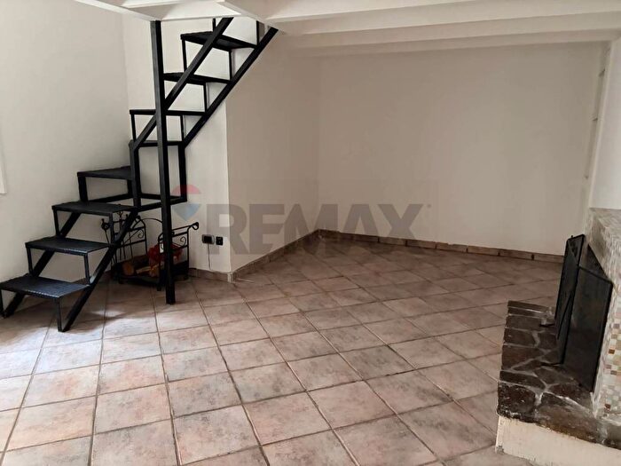 Appartamento bilocale in affitto in Via del Parco Margherita, Piazza Amedeo Parco Margherita, Napoli