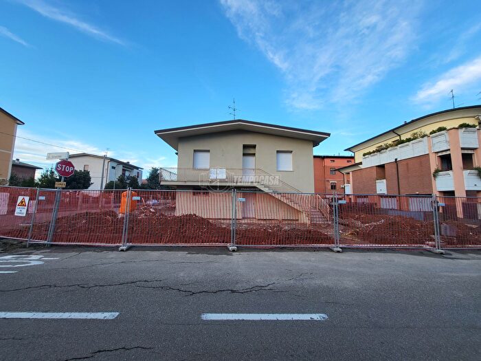 Casa quadrilocale in vendita in Formigine