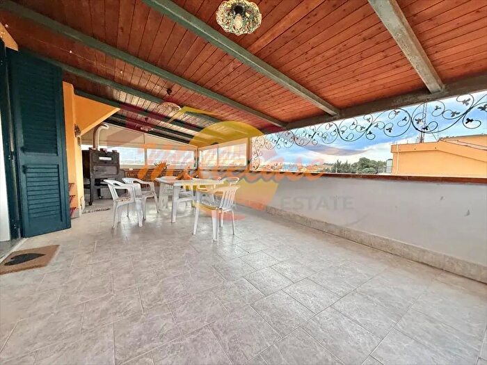 Appartamento con 5 locali in vendita in Viae Epipoli, Siracusa