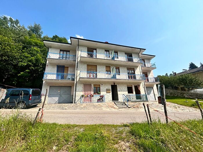 Appartamento quadrilocale in vendita in Via della Resistenza, Coazze