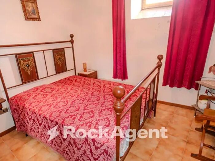 Appartamento con 5 locali in vendita in Via Roma, Proceno