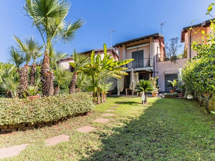 Casa trilocale in vendita in Viale Giuseppe Verdi, Nepi