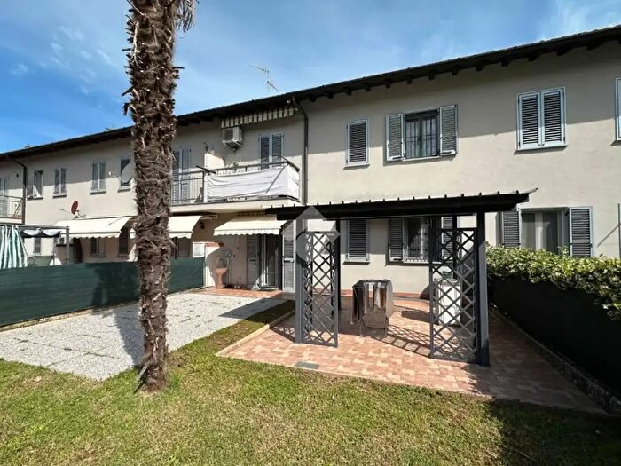 Appartamento trilocale in vendita in Via Giuseppe Verdi, Monte Cremasco