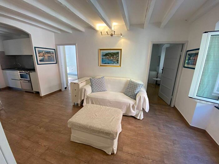 Appartamento trilocale in affitto in Centro, Santa Margherita Ligure