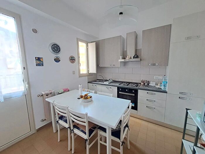 Appartamento trilocale in vendita in Via Santa Venera, Barcellona Pozzo Di Gotto