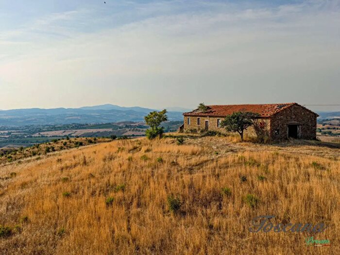 Casa con 14 locali in vendita in Strada Provinciale Madre Chiesa Snc, Scansano