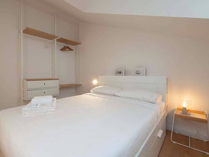 Appartamento bilocale in affitto in Via Errico Petrella, Buenos Aires, Milano