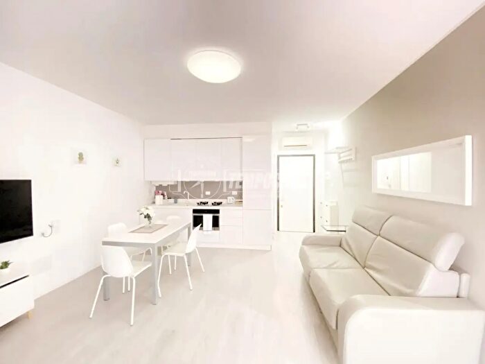 Appartamento bilocale in vendita in Via Elio Bernardi, Bologna