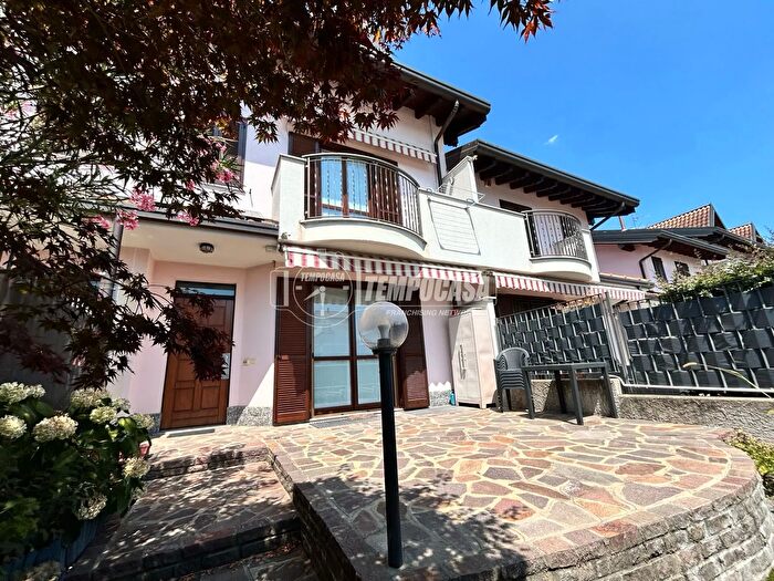 Casa quadrilocale in vendita in Via Donato Bramante B, Magnago