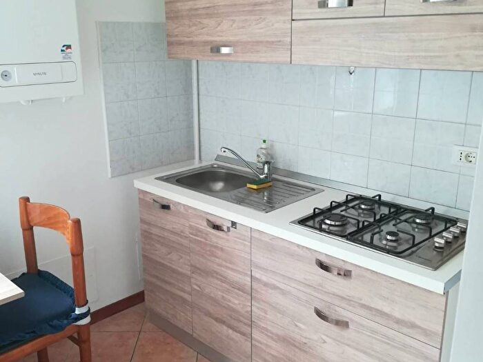 Appartamento trilocale in affitto in Via Pfannenstiel, Piani, Bolzano