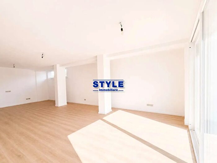 Appartamento con 5 locali in vendita in Via San Marco, Padova