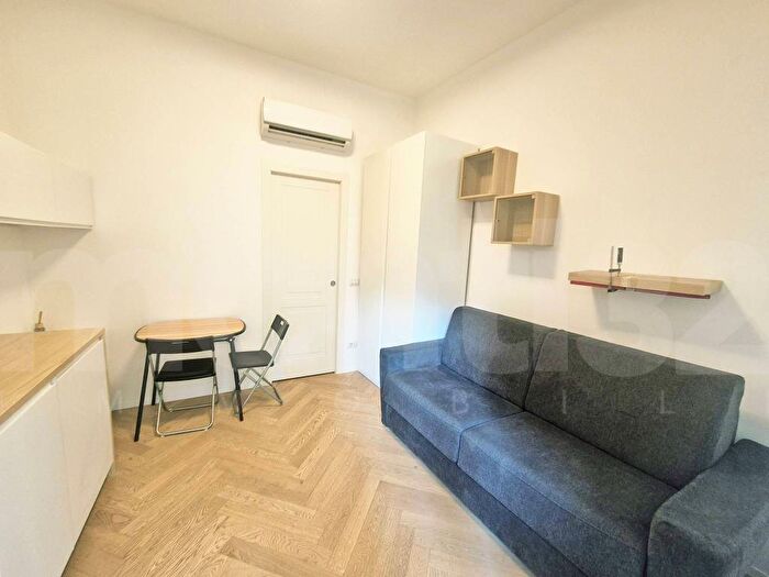 Appartamento monolocale in affitto in Via Accademia, Casoretto, Milano