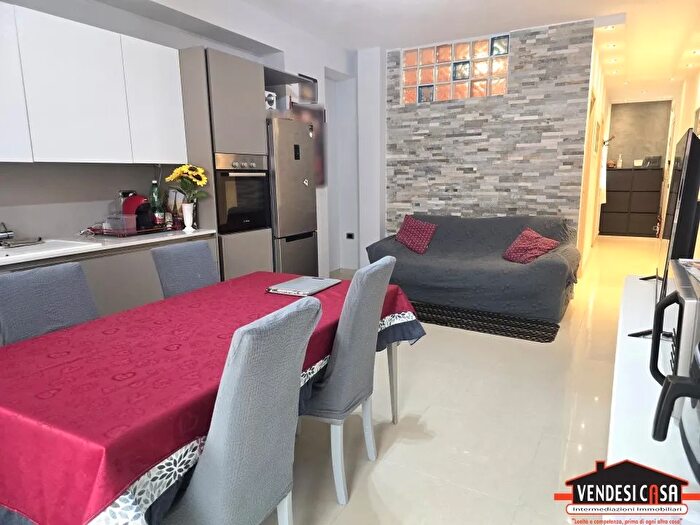 Appartamento bilocale in vendita in Via Vittorio Emanuele, Adelfia