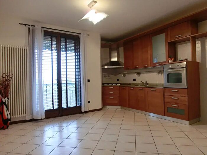 Appartamento con 5 locali in vendita in Via Felice Polanzani, Salzano