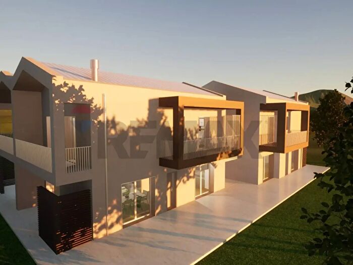 Casa con 6 locali in vendita in Via Monte Cui Snc, Foligno