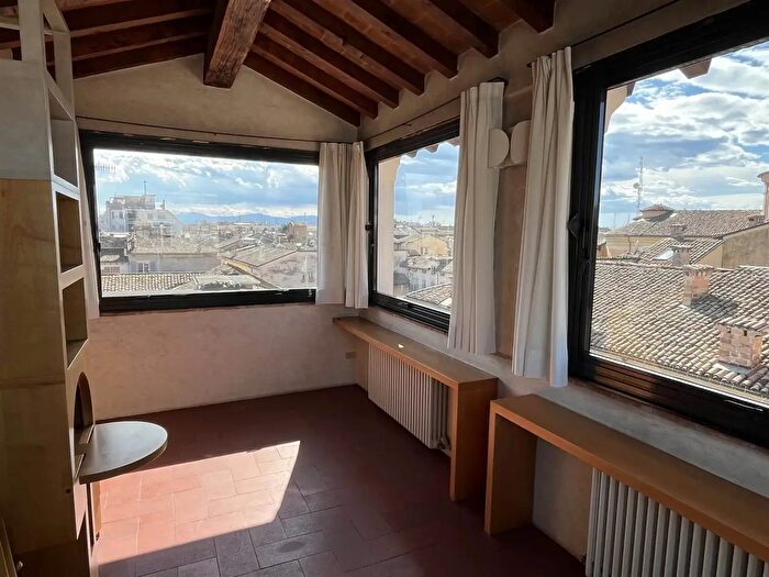 Appartamento con 5 locali in vendita in Parma