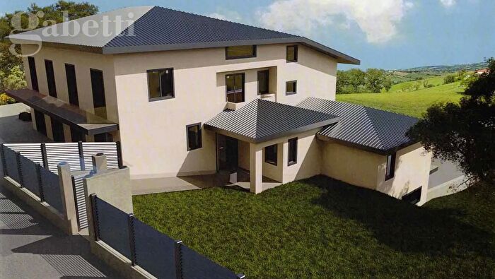 Appartamento con 5 locali in vendita in Via Fonte, Senigallia