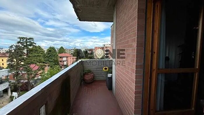 Appartamento con 5 locali in vendita in Vignola