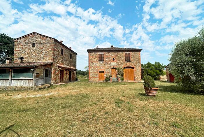 Casa in vendita in Lucignano
