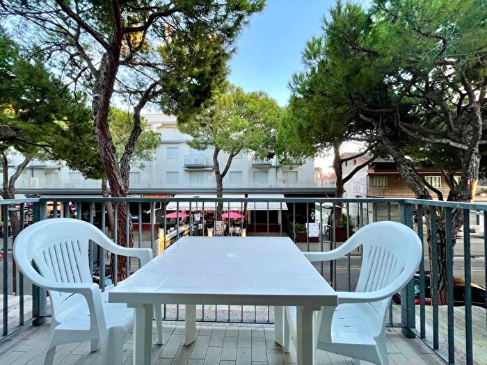 Appartamento trilocale in affitto in Via Stelle Marine, Lido Centro Ovest, Jesolo