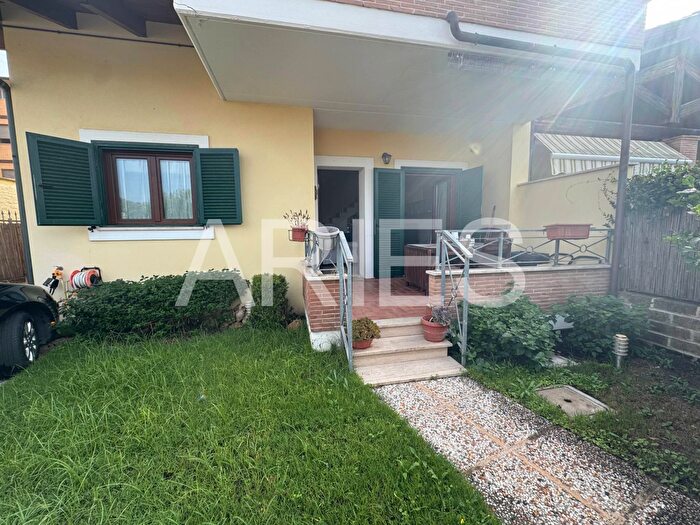 Appartamento bilocale in vendita in Via Teresio Martinoli, Fiumicino