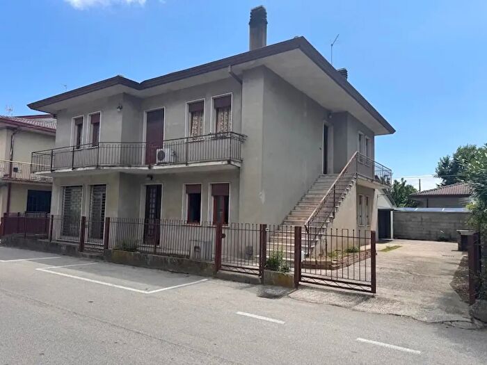 Casa con 5 locali in vendita in Campolongo Maggiore