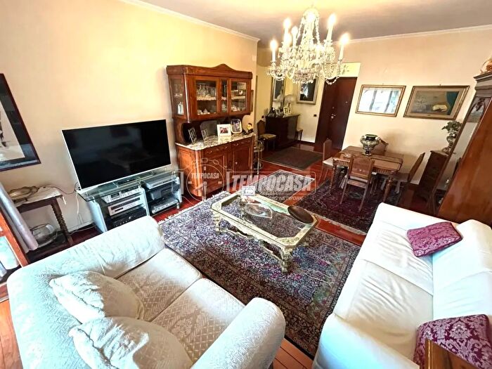 Appartamento trilocale in vendita in Roma