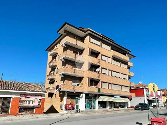 Appartamento trilocale in vendita in Via Flaminia, Cartoceto