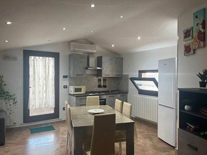 Casa trilocale in affitto in Via Damiano Chiesa, Centro, Veglie