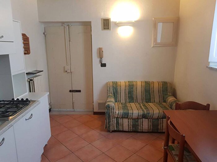 Appartamento bilocale in affitto in Borgo Carissimi, Centro Storico, Parma