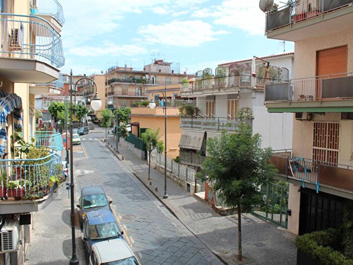 Appartamento con 5 locali in vendita in Via Malta, Portici