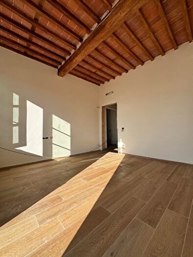 Appartamento con 6 locali in vendita in Ia della Chiesa, Capannori