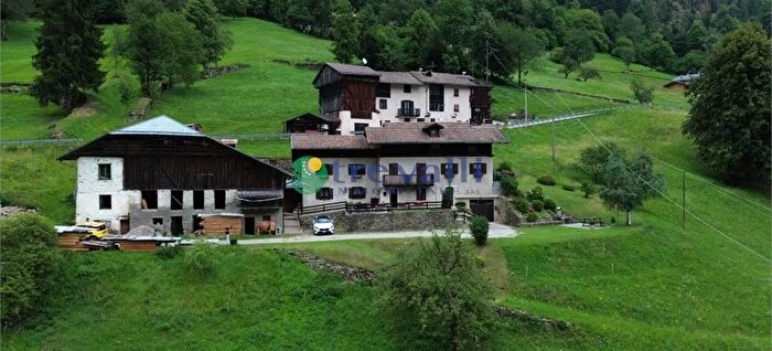 Appartamento quadrilocale in vendita in Rabbi