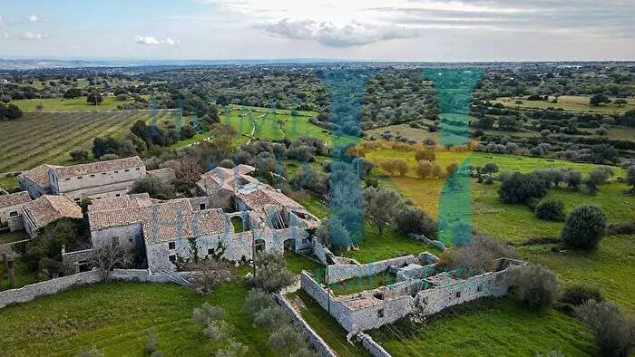 Casa in vendita in Modica, Noto