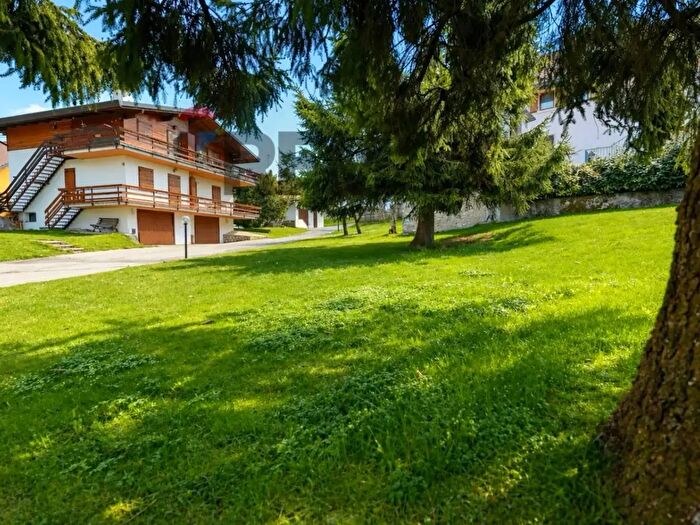 Appartamento quadrilocale in vendita in Via Spillek, Roana