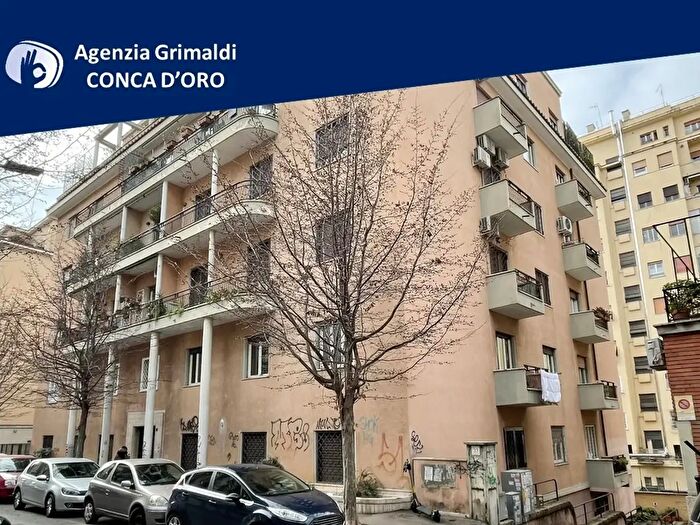 Appartamento monolocale in affitto in Via Sirte, Roma