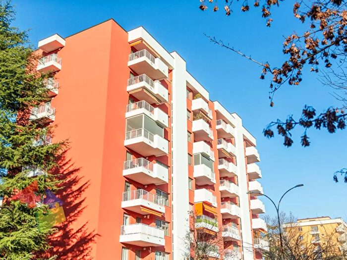 Appartamento trilocale in vendita in Via Sporting Mirasole, Opera