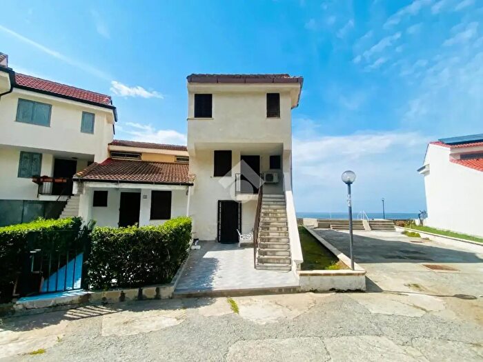 Casa con 5 locali in vendita in Via del Boschetto, Cetraro