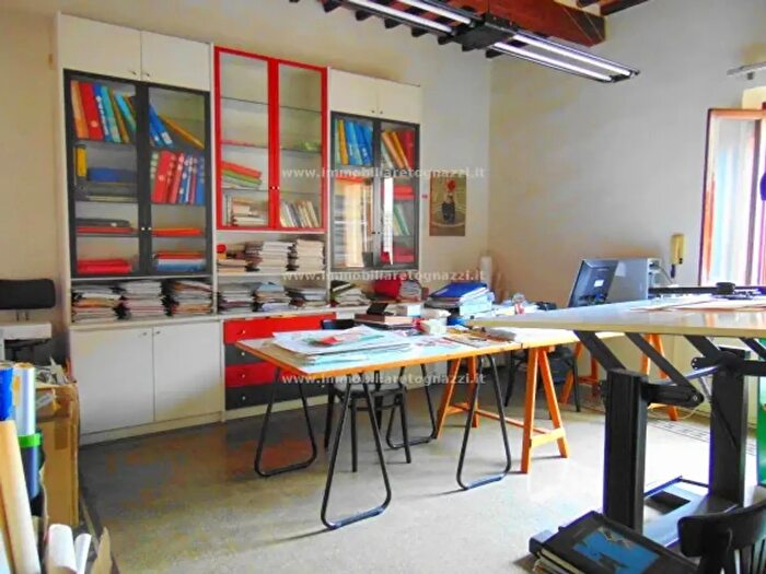 Appartamento con 5 locali in vendita in Zona Centro, Certaldo