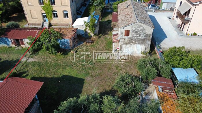 Casa in vendita in Via Grancetta, Chiaravalle