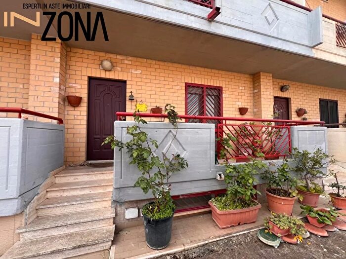 Casa quadrilocale in vendita in Via Beato Giacomo da Bitetto, Cassano Delle Murge