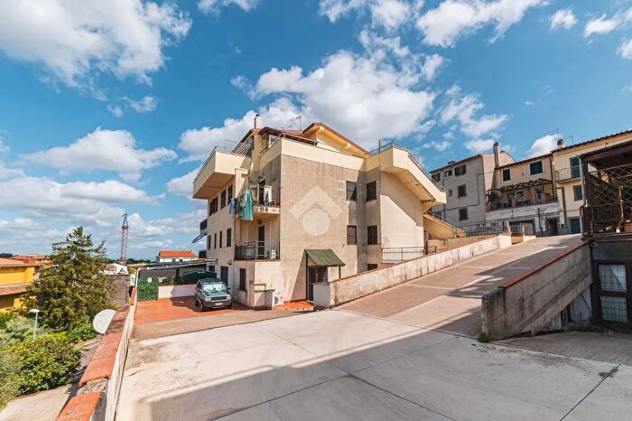 Appartamento bilocale in vendita in Via G Marconi, Vitorchiano